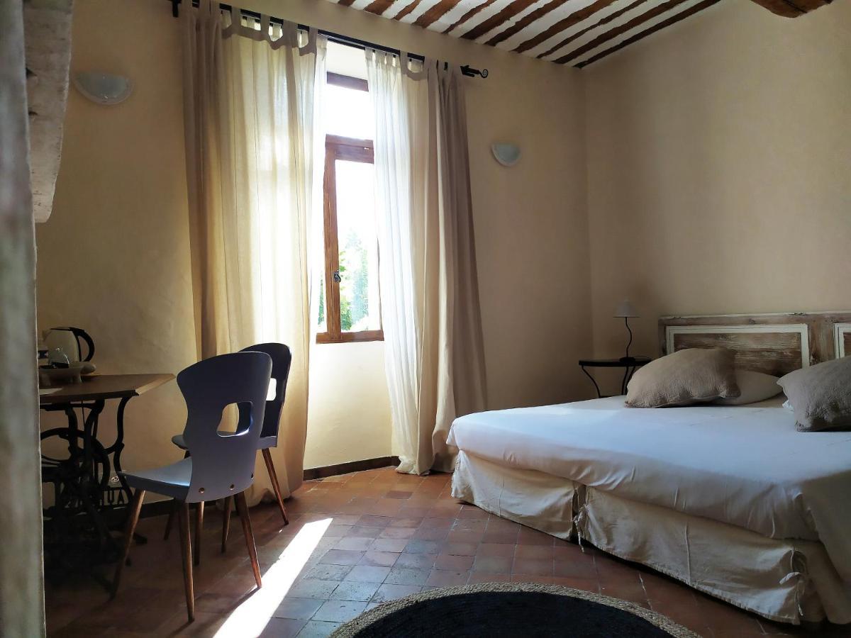 Chambre D'Hotes Face Au Lavoir Méthamis Buitenkant foto