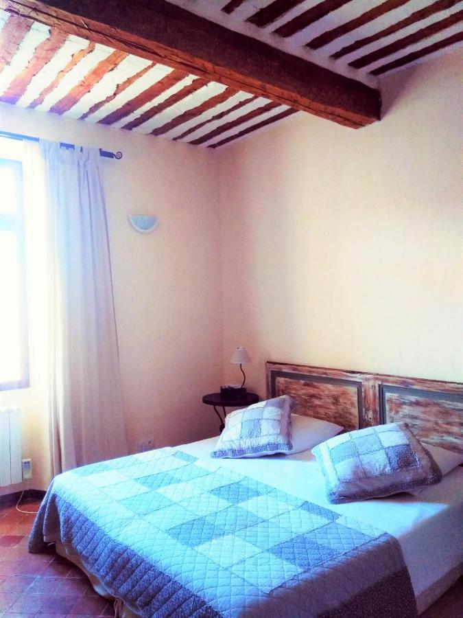 Chambre D'Hotes Face Au Lavoir Méthamis Buitenkant foto